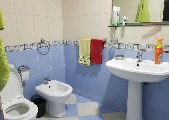 Emiri * Golem (Tirana)